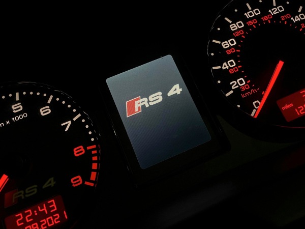 Audi RS4  Dash